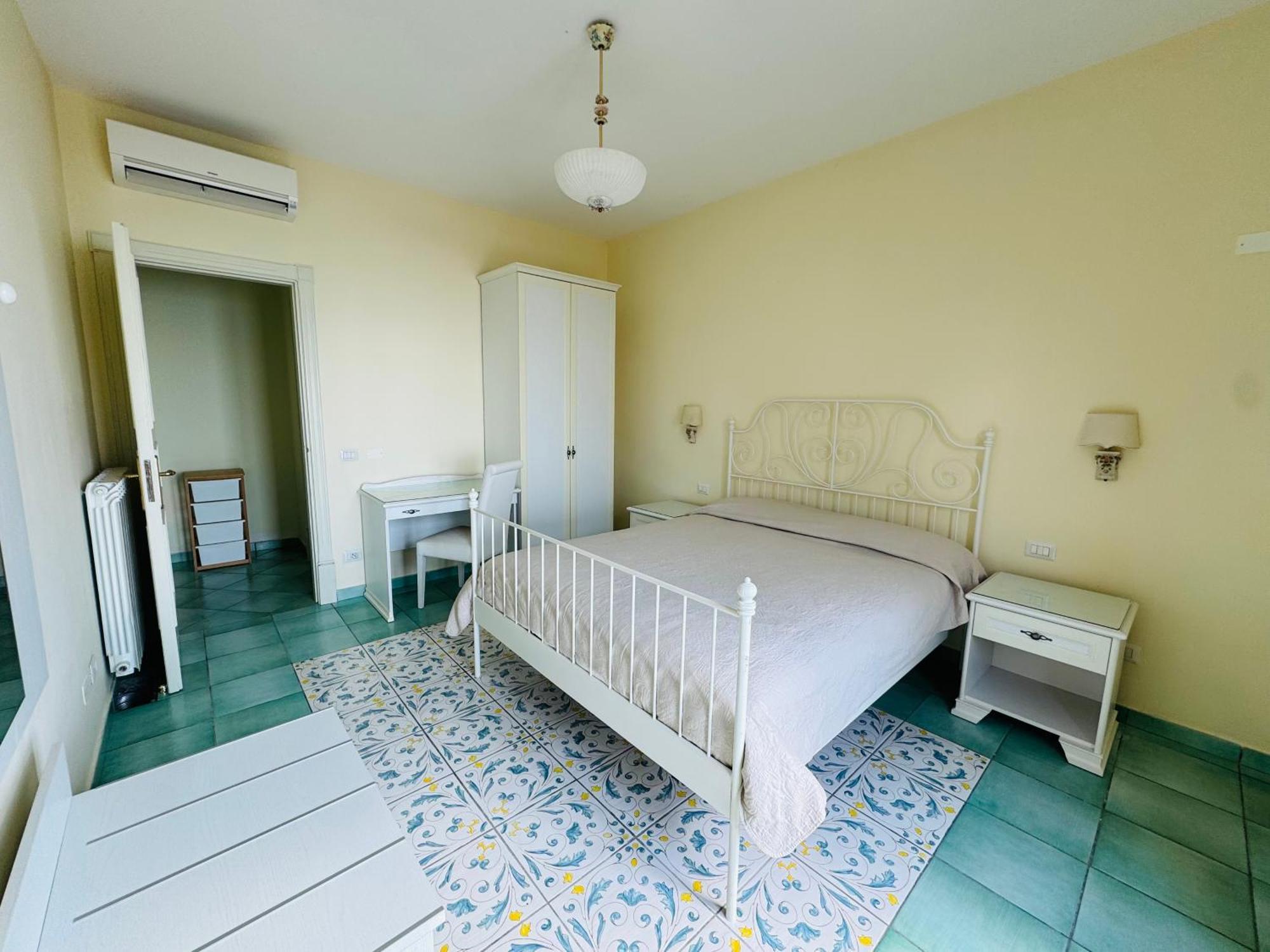 Bed and Breakfast Groove'N'Grove SantʼAgata sui Due Golfi Esterno foto