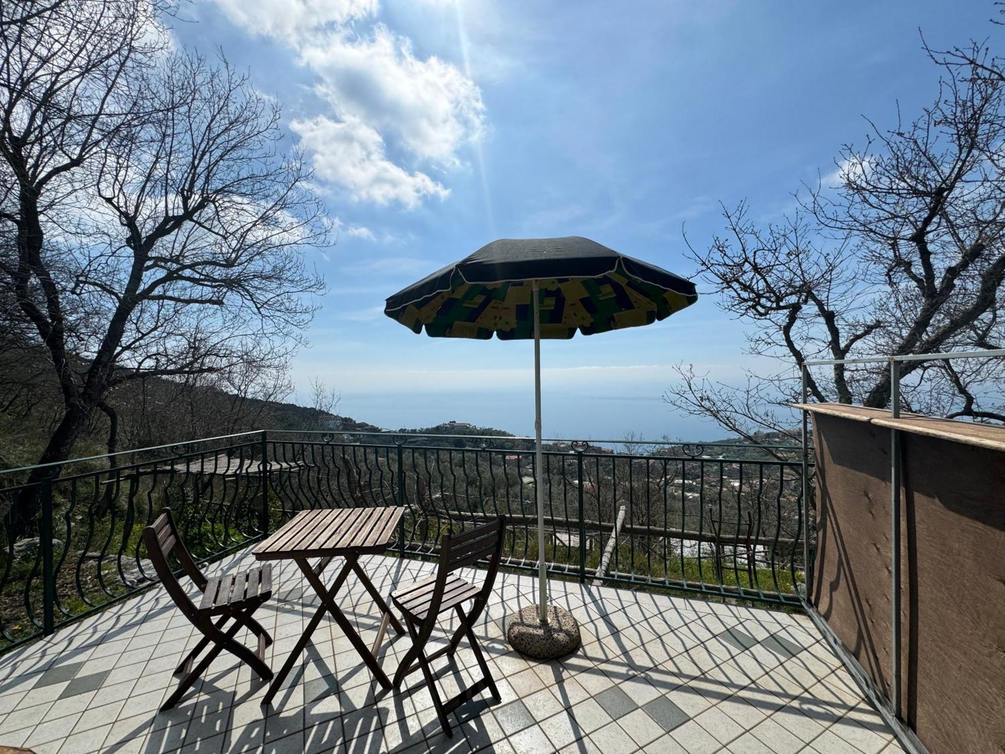Bed and Breakfast Groove'N'Grove SantʼAgata sui Due Golfi Esterno foto